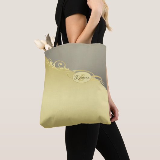 Luxusgold dekoriert auf Gold & Silber, Monogram Tasche (Von Nahem)