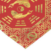 Luxusrot auf Goldpaaren von Koi fischen in Bagua Kurzer Tischläufer (Ecke)