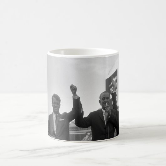 Lyndon Johnson mit Robert Kennedy Kaffeetasse (Mittel)