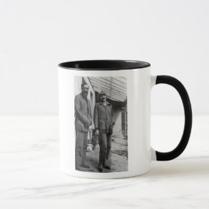 Lytton Strachey und Iris-Baum Tasse