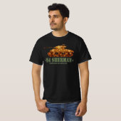 M4 Sherman Weltkrieg Zweiter Amerikanischer Mittel T-Shirt (Vorne ganz)