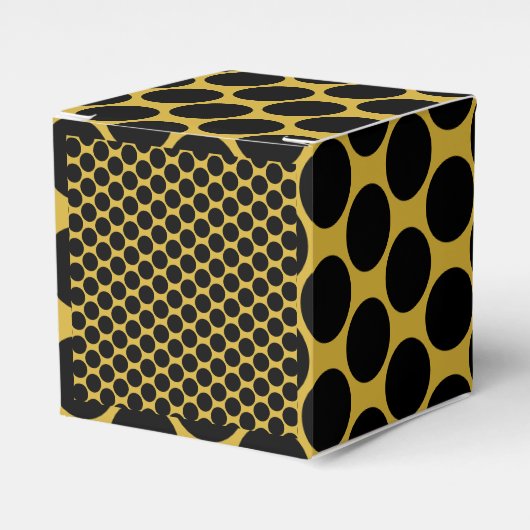M Gold mit Black Dot Style Nehmen Sie Classic 2x2x Geschenkschachtel (Vorderseite)