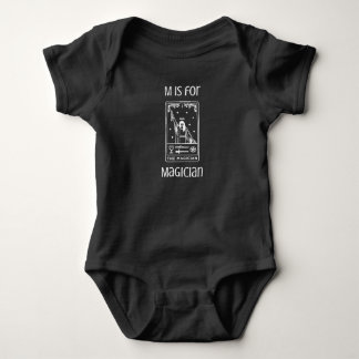 M ist die Magier-Tarotkarte Baby Strampler