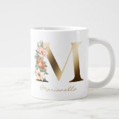 M Letter Gold Monogram Burnt Orange Florals Jumbo-Tasse (Rechts)