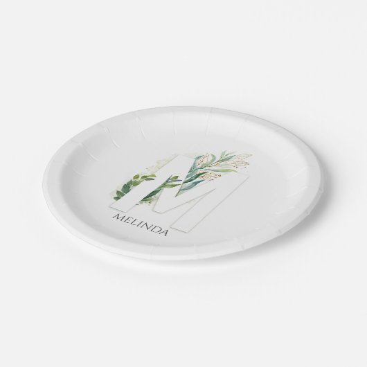 M Monogram Gold Greenerity Blätter Eleganter Name Pappteller (Schrägansicht)