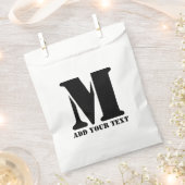 M Monogram Simple Modern Minimalistisch Personalis Geschenktütchen (Ausgeschnitten)