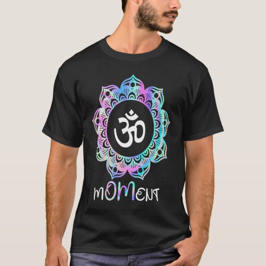 M OM ent Mandala Yoga  1 T-Shirt (Vorderseite)