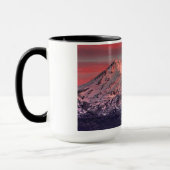 M.Ü. SHASTA AM SONNENUNTERGANG TASSE (Links)