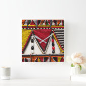 Maasai Tribal Beadwork Quadratische Wanduhr (Zuhause)