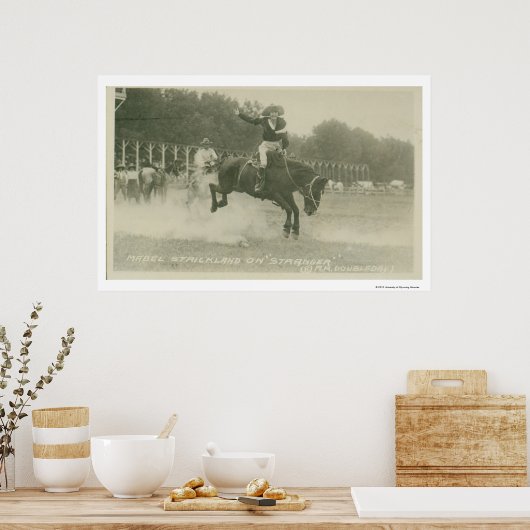 Mabel Strickland auf Stranger. Poster (Küche)