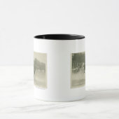 Mabel Strickland auf Stranger. Tasse (Zentrum)