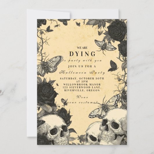 Macabre Gothic Skull and Moth Halloween Soirée Einladung (Vorderseite)