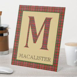 MacAlister Tartan Monogram M Sockelschild