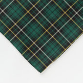 MacAlpine Clan Green und Black Tartan Fleecedecke (Ecke)