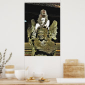 Macaque auf einer Tempelstatue Poster (Küche)