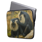 Macaque Bond - Grooming Ritual Laptopschutzhülle (Vorderseite Links)