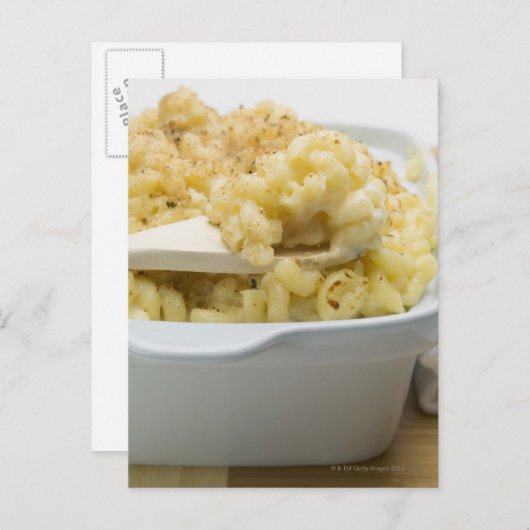Macaroni-Käse in Backform mit Holz Postkarte (Vorne/Hinten)