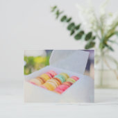 Macarons Postkarte (Stehend Vorderseite)