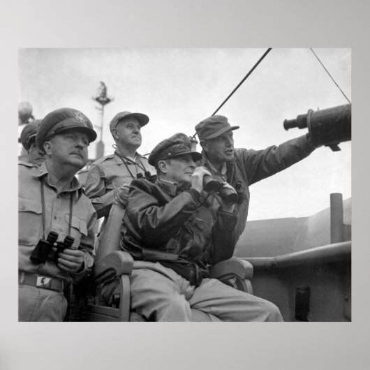 MacArthur Observed Inchon Poster (Vorne)