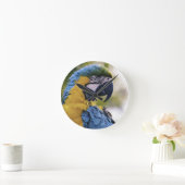 Macaw Parrot Portrait Foto Runde Wanduhr (Zuhause)