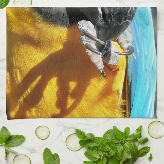 MACAWS HANDTUCH (Gefaltet)