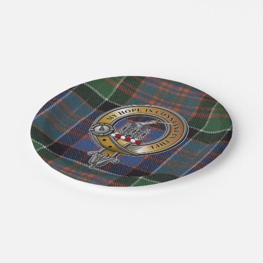 MacDonald Clanranald Tartan & Abzeichen Pappteller (Schrägansicht)