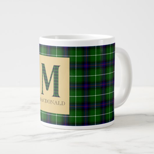 MacDonald Tartan Monogram M Jumbo-Tasse (Vorderseite Rechts)