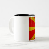 Macedonia-Flaggen-Tasse Zweifarbige Tasse (Vorderseite Links)