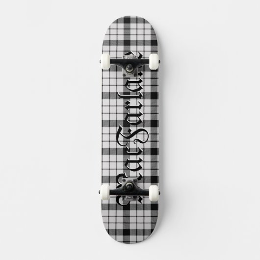 MacFarlane Tartan Schottisches Kariertes Muster Skateboard (Vorderseite)