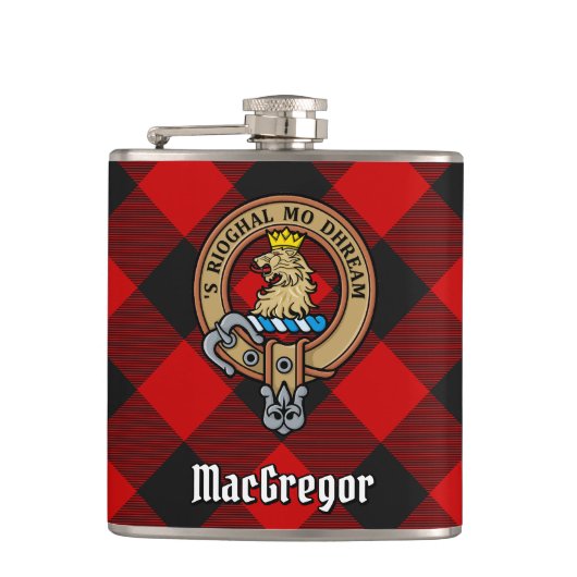 MacGregor Wappen über Rob Roy Tartan Flachmann (Vorderseite)