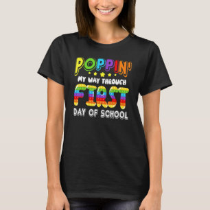 Mache meinen Weg durch den ersten Schultag Kinder T-Shirt