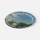 Machen Sie Ihr eigenes Familiensee-Sommerhaus Pappteller (Schrägansicht)