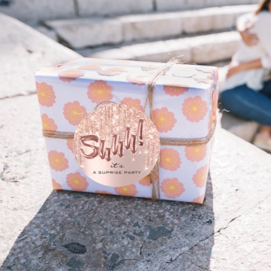 Machen Sie jeden Augenblick Pop mit "Shhh... Es is Runder Aufkleber