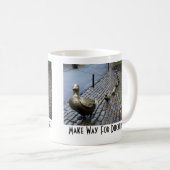 Machen Sie Platz für Ducklings! Kaffeetasse (VorderseiteRechts)