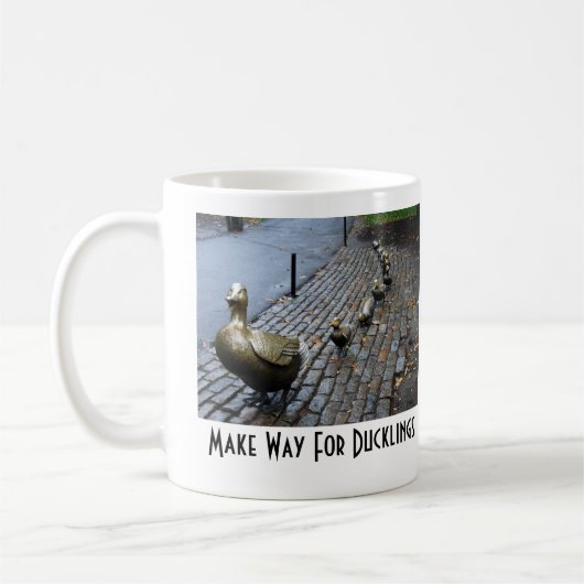 Machen Sie Platz für Ducklings! Kaffeetasse (Links)