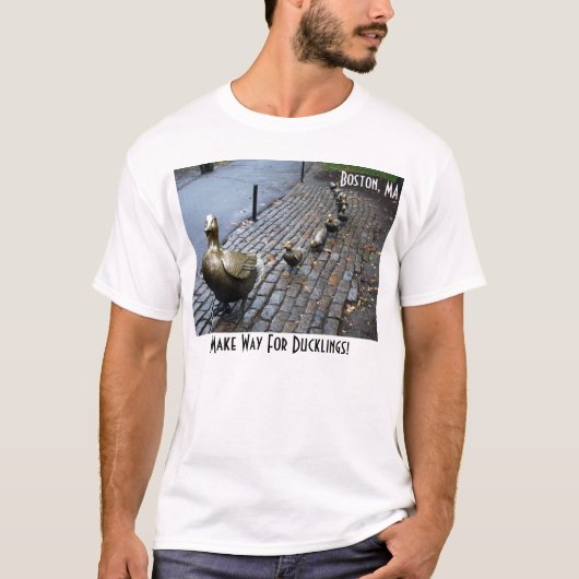 Machen Sie Platz für Ducklings! T-Shirt (Vorderseite)
