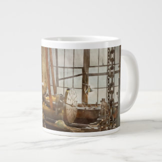 Machinist - Die überfüllte Werkstatt Jumbo-Tasse