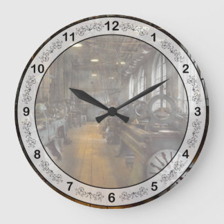 Machinist - Drehmaschinen - Die originale Drehsche Große Wanduhr