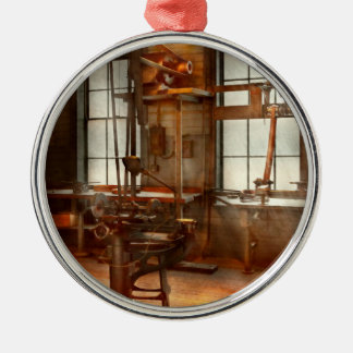 Machinist - Ein Alleinschleifer Silbernes Ornament