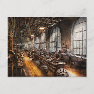 Machinist - Ein Raum voller Drehmaschinen Postkarte