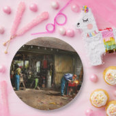 Machinist - Maschinen im Hinterhof 1942 Pappteller (Party)