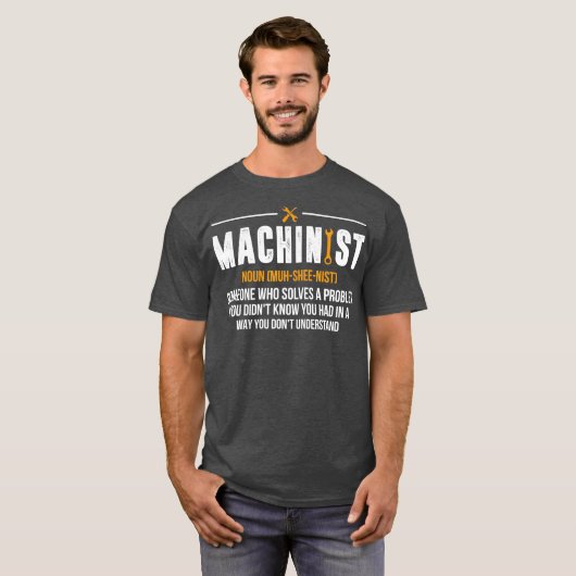 Machinist Noun Funny CNC Operator Geschenk T-Shirt (Vorne ganz)