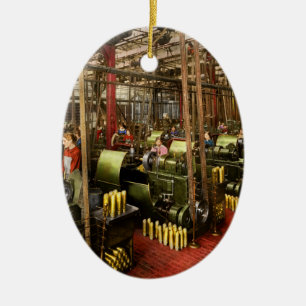 Machinist - War - Belts and Bombs 1916 Keramik Ornament