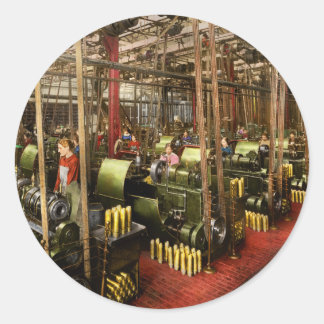 Machinist - War - Belts and Bombs 1916 Runder Aufkleber