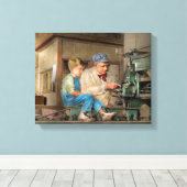 Machinist - Zeit mit Opa 1921 verbringen Leinwanddruck (Insitu (Holzboden))