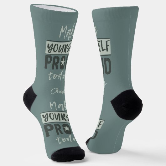 "Macht euch stolz" individuelle Name Socken (Gewinkelt)