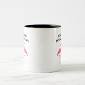 Macht mich nicht dazu gezwungen, den Flamingo-Feue Zweifarbige Tasse (Mittel)