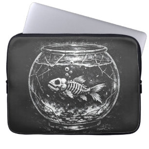"Macht sich großartig" - Goldfisch von BurnsInHell Laptopschutzhülle