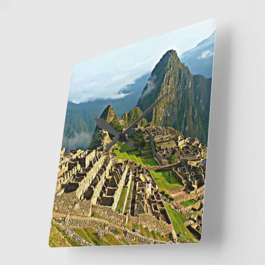 Machu Picchu, Peru Quadratische Wanduhr (Winkel)