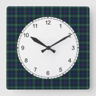 Mackenzie Family Tartan Dark Green und Blue Karier Quadratische Wanduhr